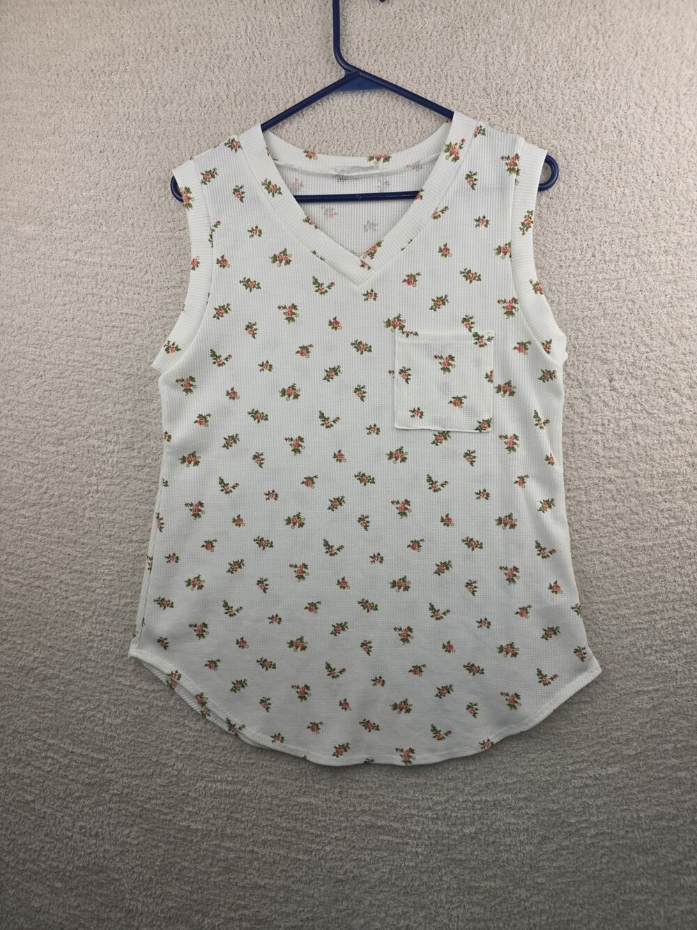 BomBom Women's Waffle Knit Floral Print V-Neck Sleeveless Tank Top Size Small